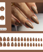 Plain false nails, light brown wearable artificial nails, detachable manicure pieces with simple nail pieces, short almond nail stickers
